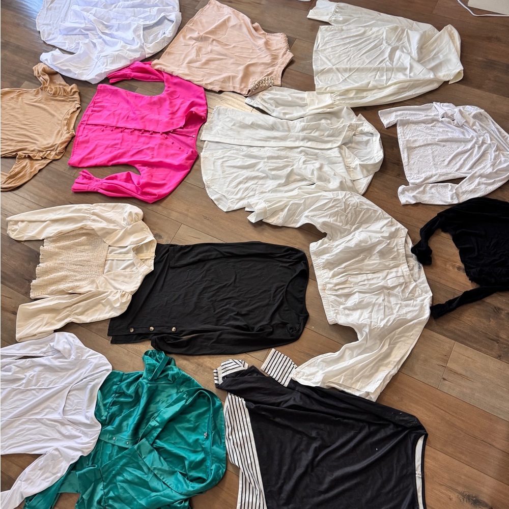 14 Women’s Shirts Lot!